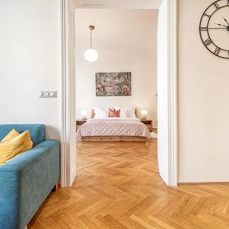 Apartment Stylish Luxury Flat In Old Town