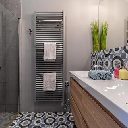 Stylish Luxury Flat In Old Town