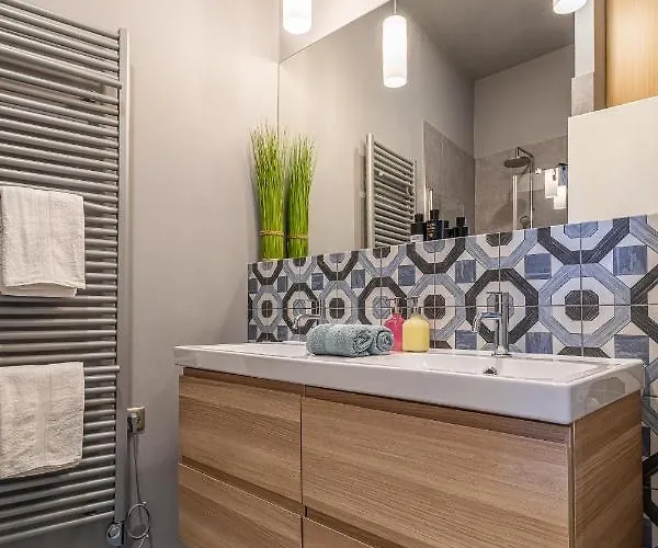 Апартаменты Stylish Luxury Flat In Old Town